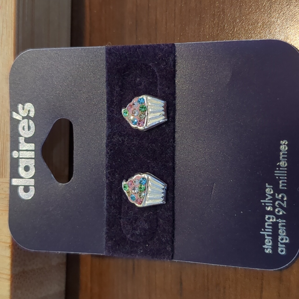 NWT Claire's.925 Sterling Silver Cupcake Earrings